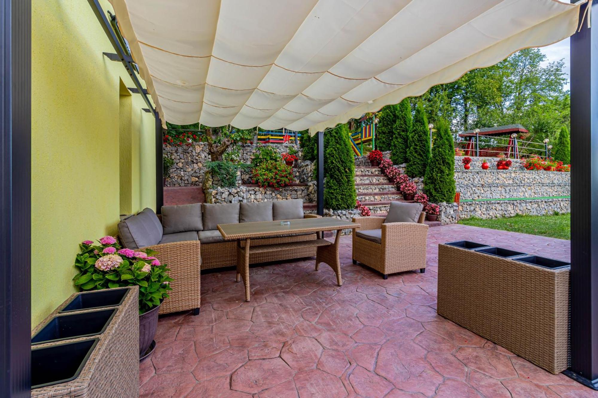 Guest house Pensiunea Mihaela-transalpina